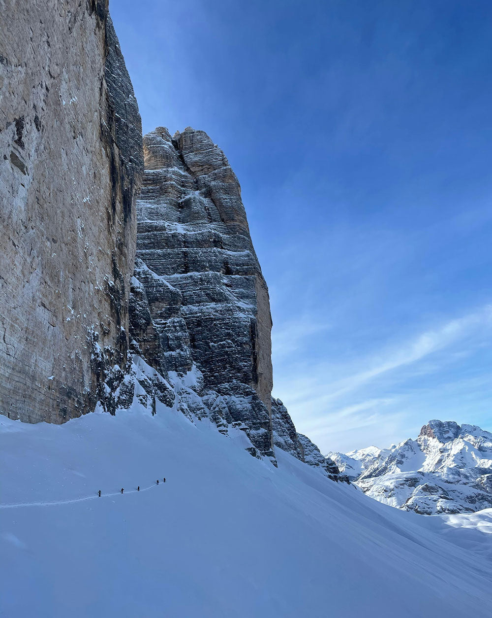 Hiking Clothing That’s Fit for Purpose: Mountains, Wind, and Every Mile Ahead